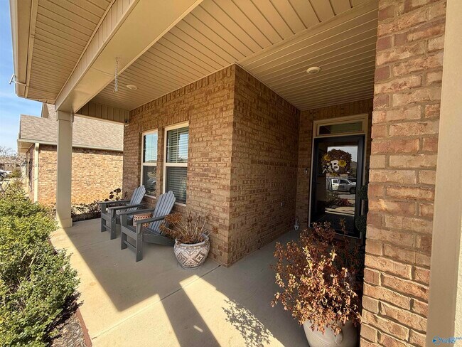 Building Photo - 107 Donovan Dr