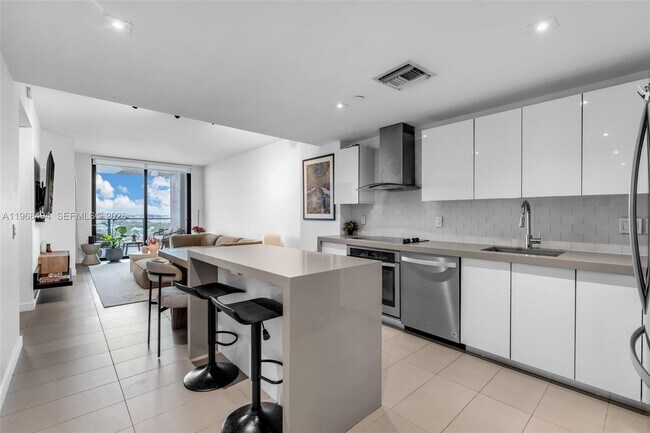 Foto del edificio - 1600 NE 1st Ave