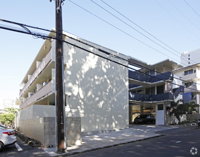 Building Photo - 1628 Poki St