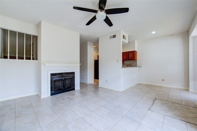 Foto del edificio - 2121 El Paseo St