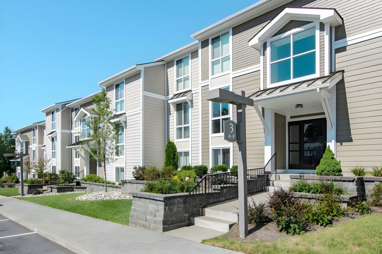 Primary Photo - Regency Park Apartments