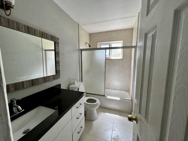 Foto del edificio - 47 NW 151st St