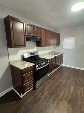 Building Photo - 5150 Wakefield St