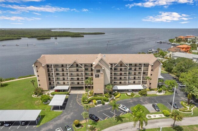 Foto del edificio - 4550 Bay Blvd