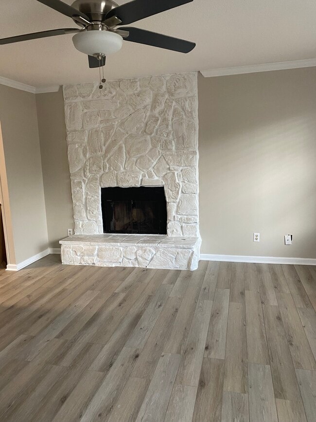 Living Room - 3850 Creighton Rd