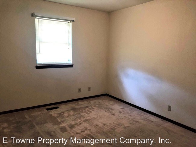 Building Photo - 3 br, 2 bath House - 1914 Hunters Hill Dr.
