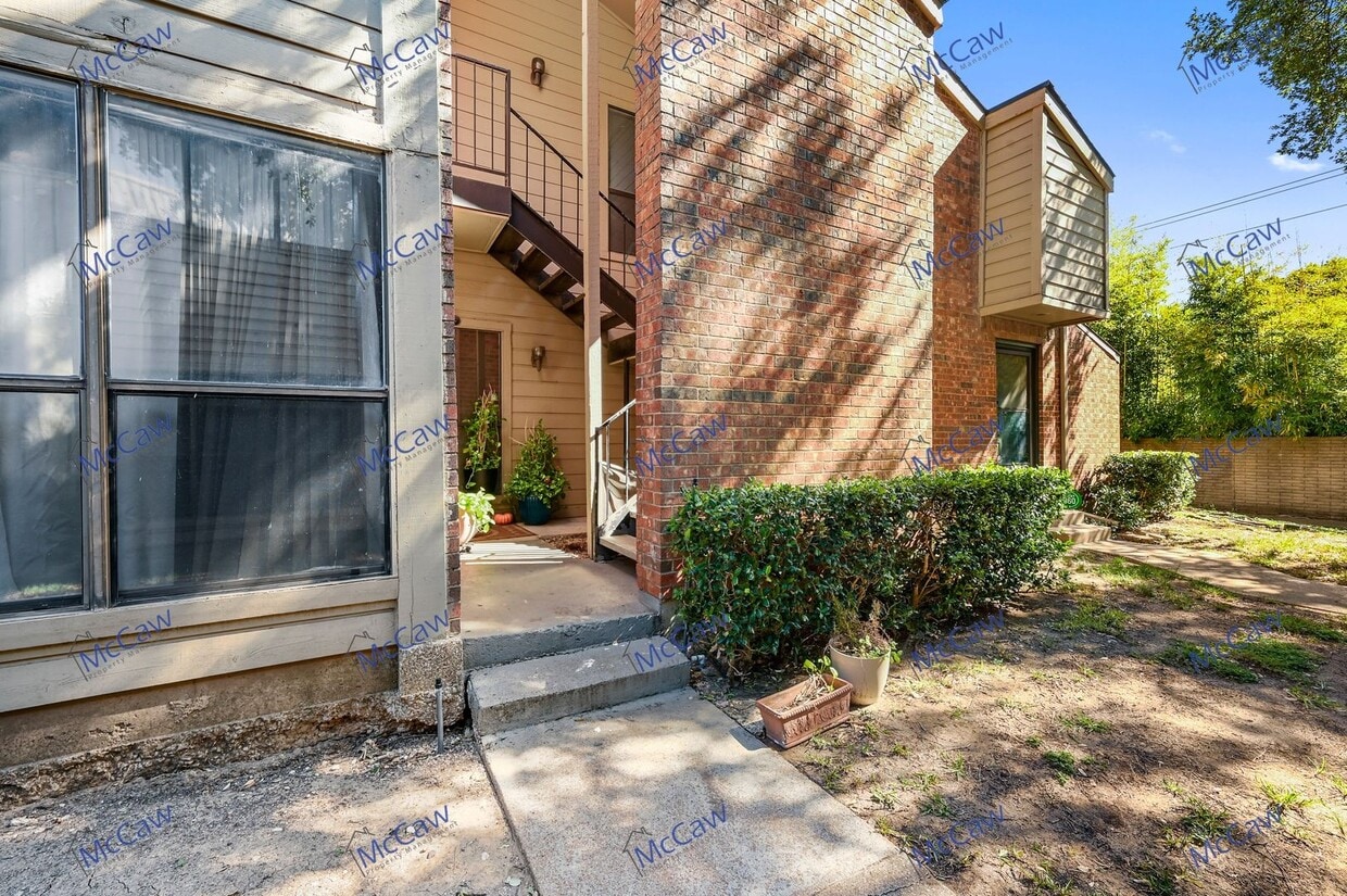 Primary Photo - Adorable 1/1 Condo in Dallas! (75231)