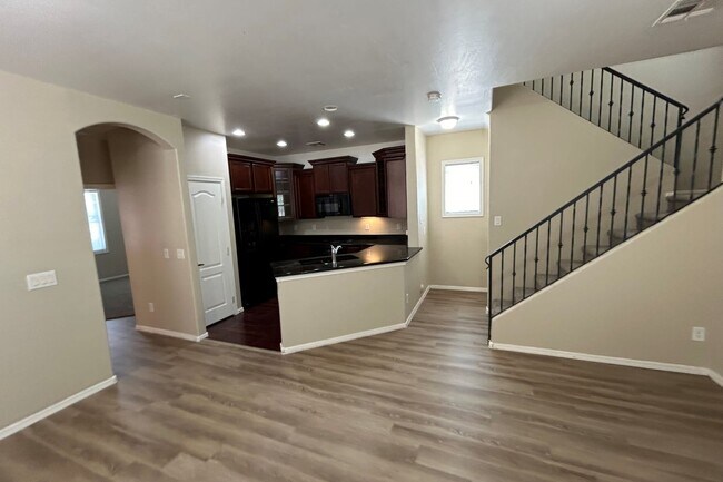 Building Photo - 5635 S 21st Ter