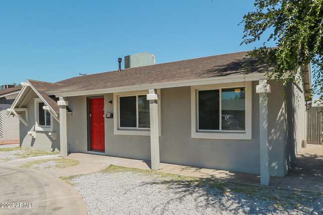 Building Photo - 4202 W Mulberry Dr