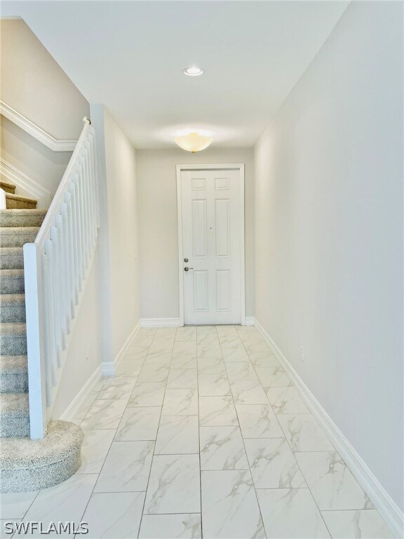 Foto del edificio - 7841 Bristol Cir