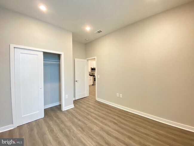 Foto del edificio - 1 W Main St