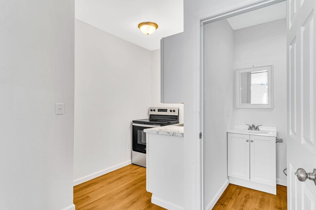 Building Photo - Newly Renovated Studio Apartments in Holli...