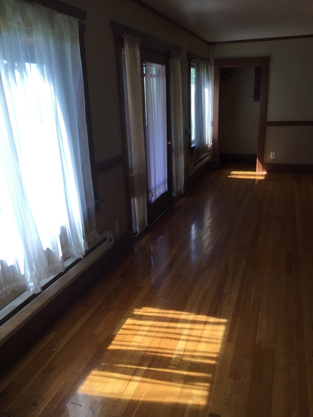 Foto del edificio - 105 125th St E