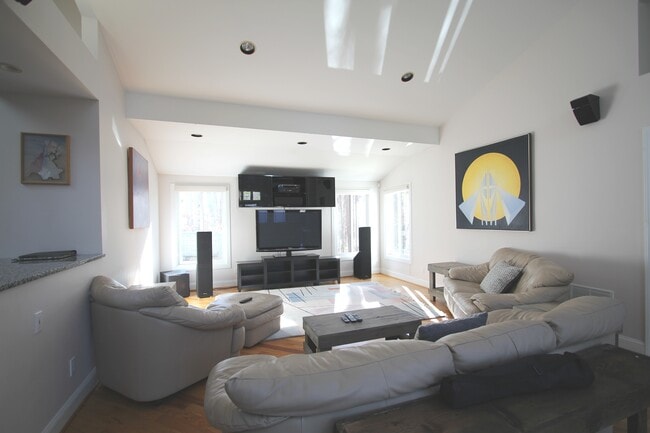 Great Room - 1148 Kettle Ct NW