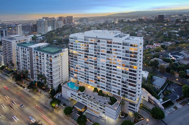 Building Photo - 10501 Wilshire Blvd