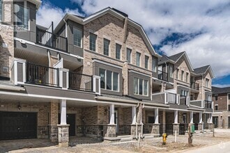 Building Photo - 37 Pearen Ln
