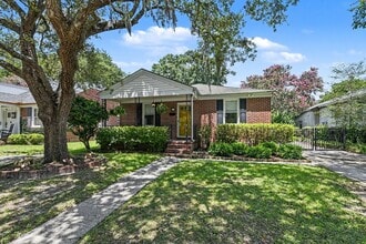 Building Photo - 12 Colleton Dr