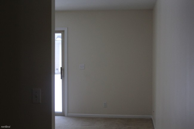 Building Photo - 3 br, 2.5 bath Duplex - 6220 Alyse Ln 6220...