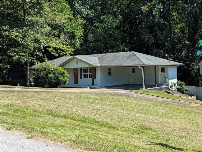 Building Photo - 1565 Whipporwill Dr SW