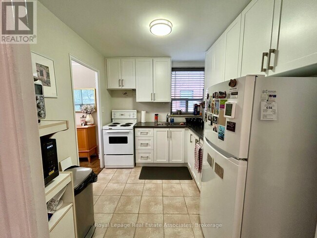 Photo du bâtiment - 6 Meadowbrook Rd