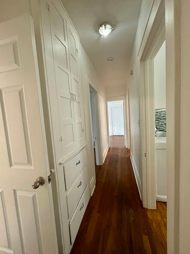 Foto principal - 810 Seeley Rd