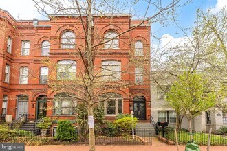 Building Photo - 1324 Q St NW