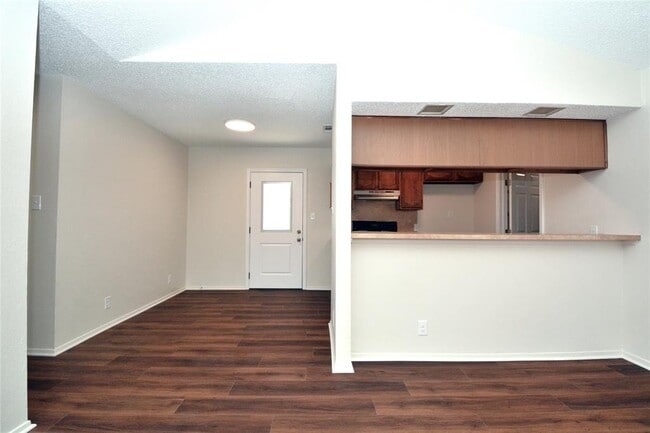 Building Photo - 11314 Walnut Ridge Dr