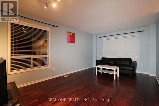 Building Photo - 287 Bantry Ave