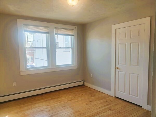 Building Photo - 16 Wall St