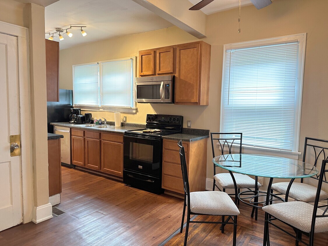 Foto principal - 2540 Vestry Ave