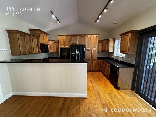 Foto del edificio - 944 Haden Ln