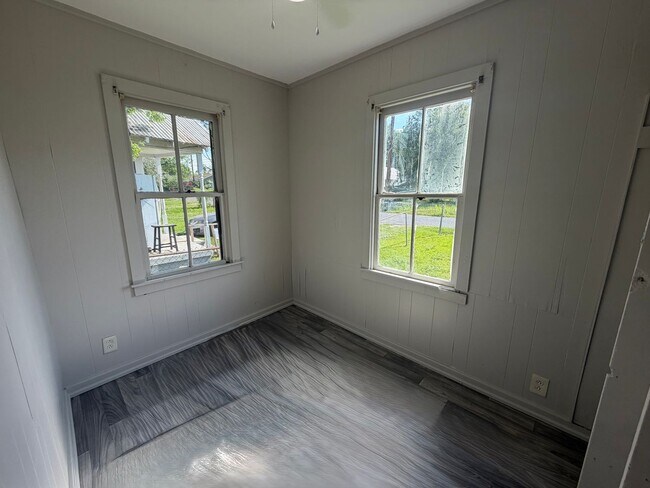 Foto del edificio - FOR RENT in LAFAYETTE!