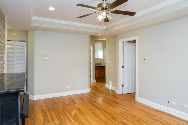 Foto del edificio - 1642.5 W Greenleaf Ave