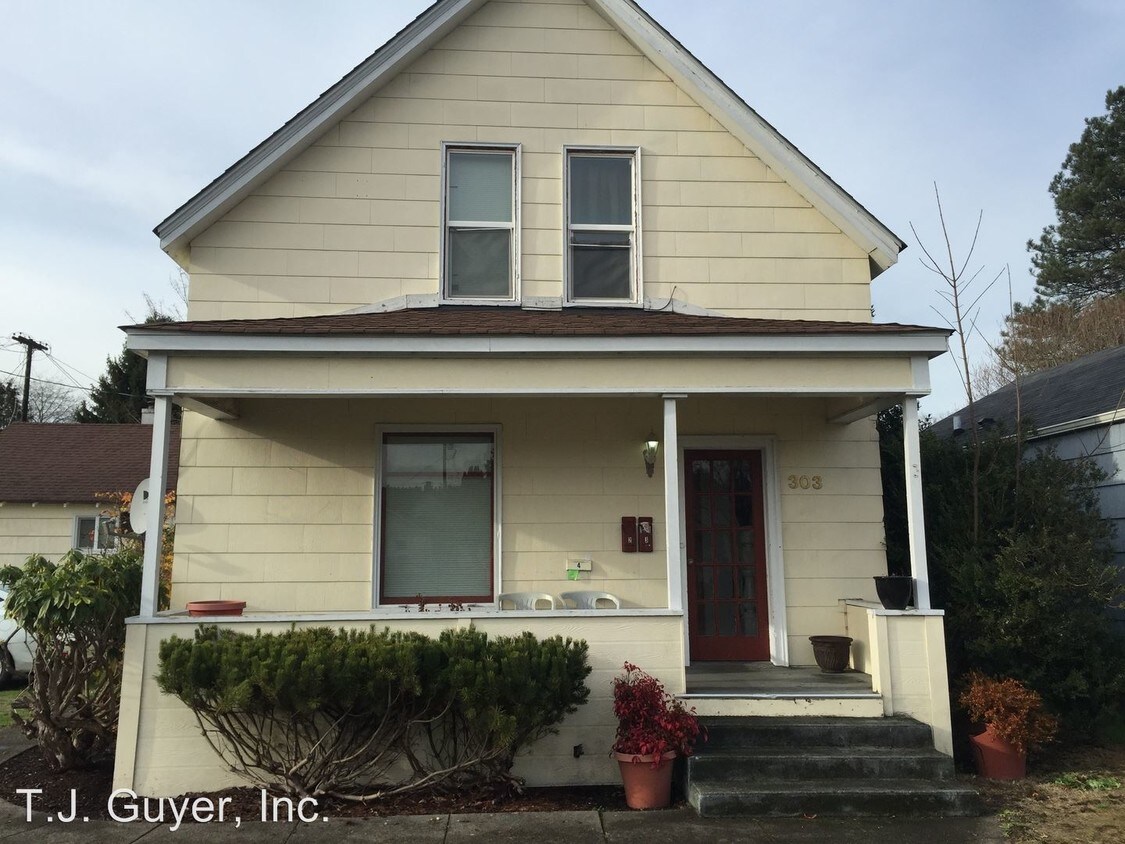Foto principal - 303 N Oak St