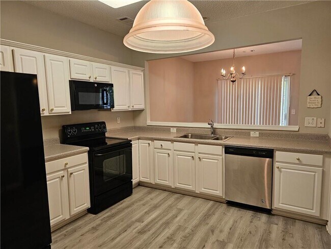 Building Photo - 13262 Marrywood Dr