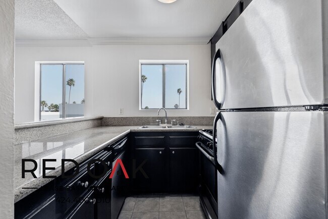 Foto del edificio - 1522 N Formosa Ave