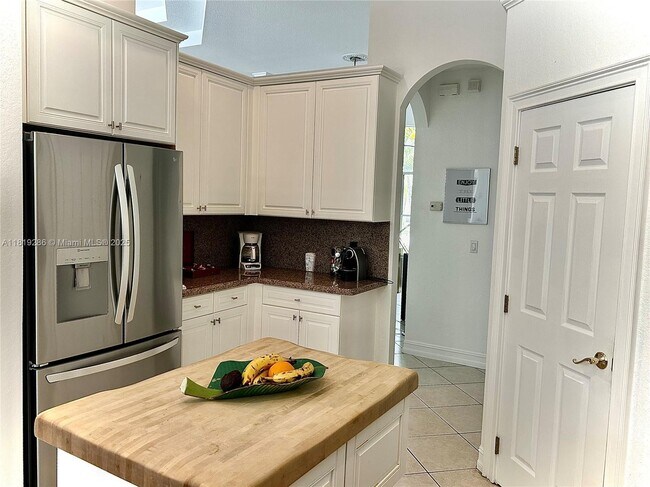 Building Photo - 2492 Eagle Run Dr