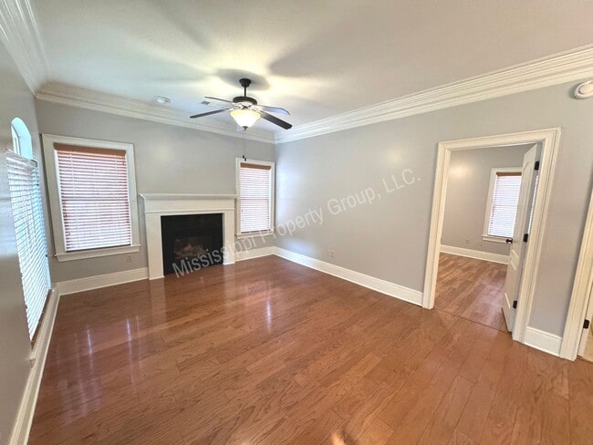 Building Photo - 3BR/3BA For Rent