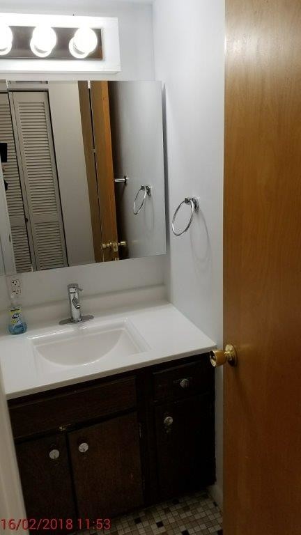 Foto del edificio - 1226 E Maywood Ave