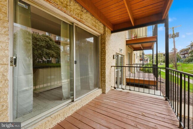 Foto del edificio - 5406 85th Ave