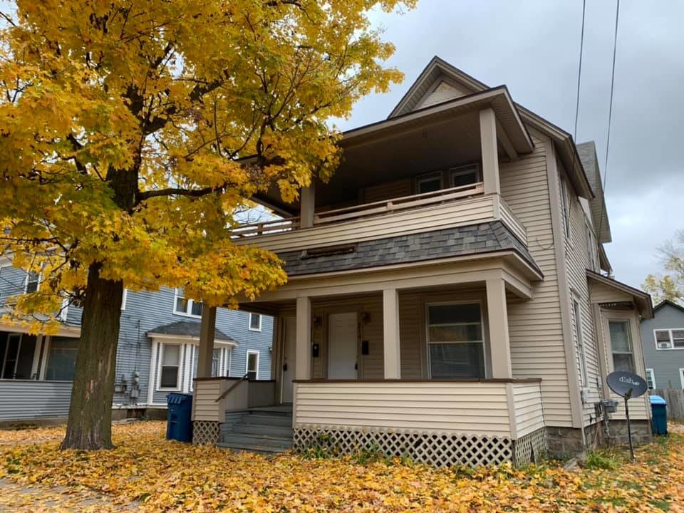 Primary Photo - 214 Burr Oak St