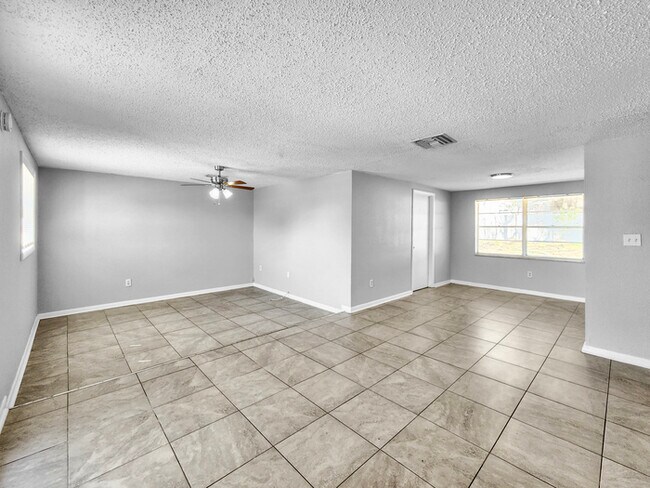 Foto del edificio - 2844 Homewood St