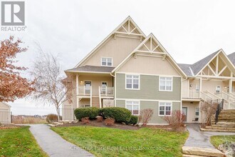 Building Photo - 125-125 Fairway Ct
