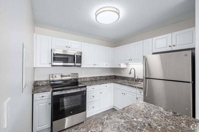 1BR, 1BA - Kitchen - Holiday Manor