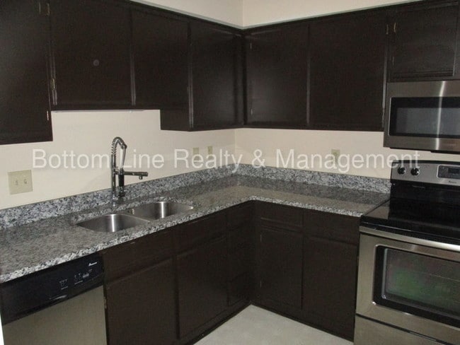 Building Photo - 1032 Churchill Downs Ct