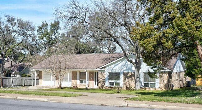 Building Photo - 4020 Far W Blvd