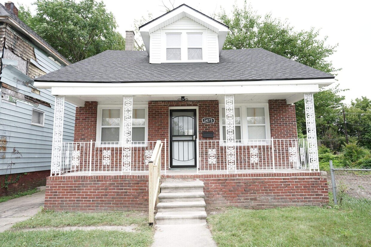 Fully Renovated 3-Bedroom Home Move-In Re... - Fully Renovated 3-Bedroom Home  Move-In Re...