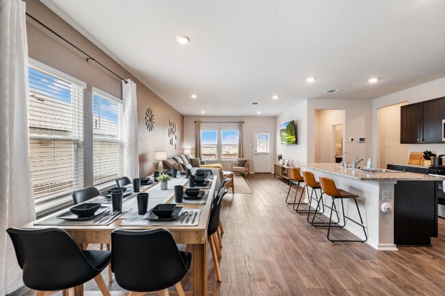 Building Photo - 6403 Embankment Rd