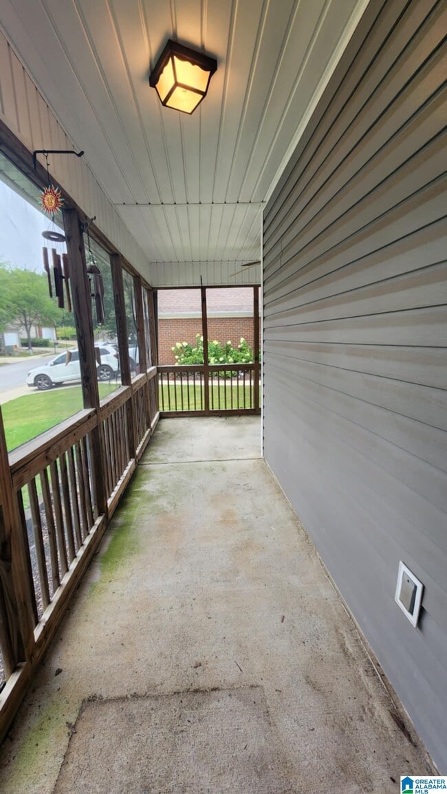 Building Photo - 299 High Ridge Dr