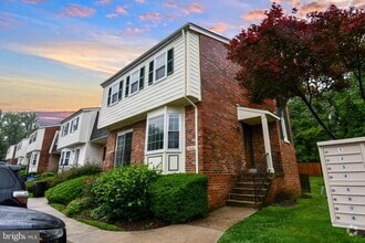 Building Photo - 14632 Tynewick Terrace